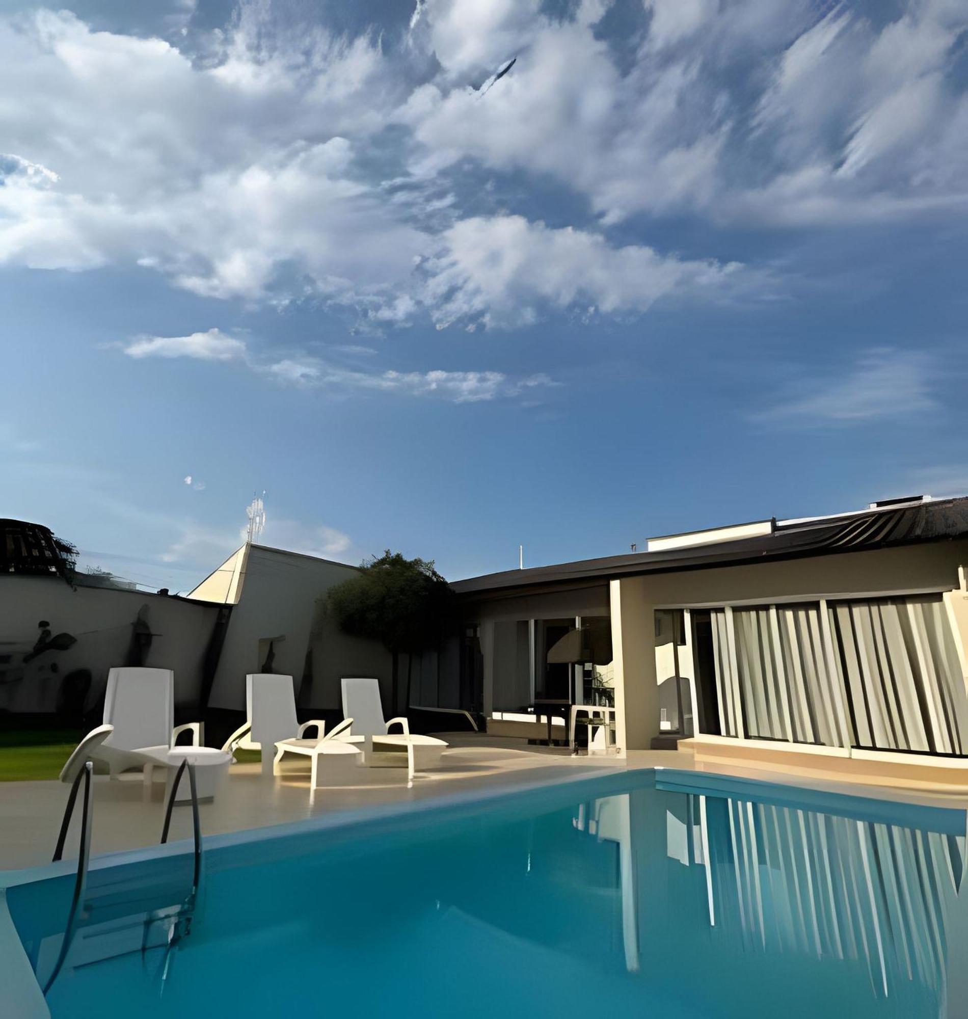 Sobrado Com 5 Suite 1 Quarto Piscina Churraqueira Ar Ate 20 Hospede Foz do Iguaçu Zewnętrze zdjęcie